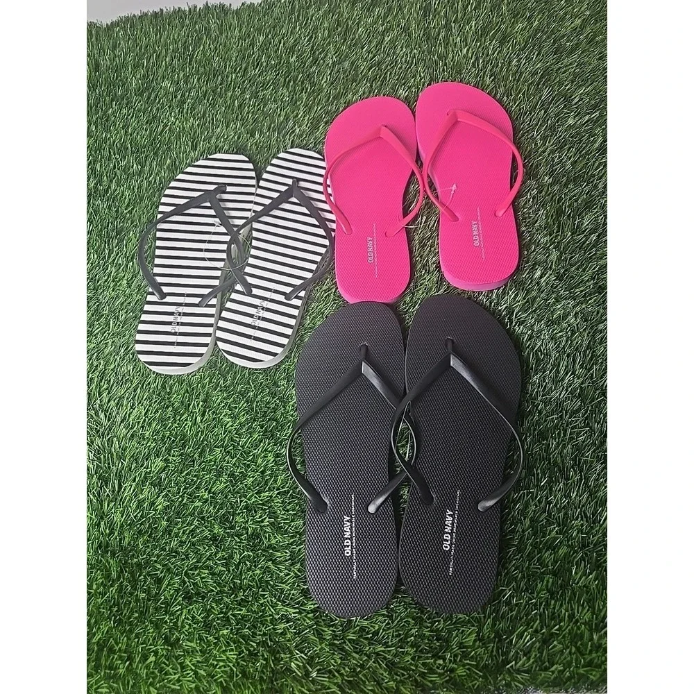 Old Navy 3-Pack Women's Flip Flops New Sandals Size 9 Pink, Black,White Stripe - Picture 2 of 4